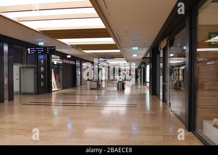 Simon mall hi-res stock photography and images - Alamy