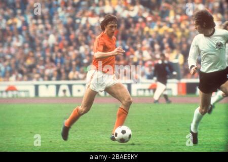 NETHERLANDS HOLLAND 1974 WORLD CUP CRUYFF NO.14 FOOTBALL SHIRT LARGE L 