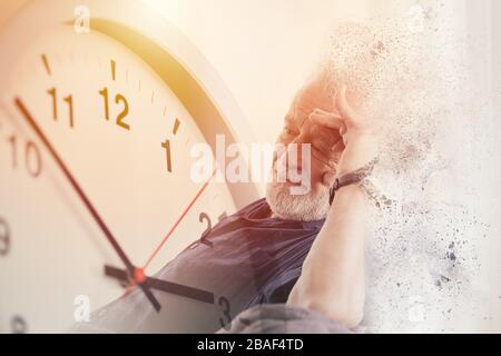 Elder time countdown to Alzheimer and Dementia disease loss their mild memory and family life concept. Stock Photo