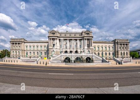 Exterior view of the Library of Congress building, the Thomas Jefferson ...
