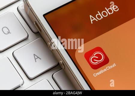 App icon of Adobe Creative Cloud on a Windows 10 desktop Stock Photo ...