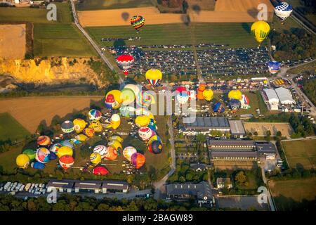balloon meeting, starting balloons, international Montgolfiade by the Warstein brewery, 30.08.2019, aerial view, Germany, North Rhine-Westphalia, Sauerland, Warstein Stock Photo