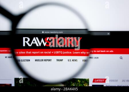 Los Angeles, California, USA - 25 June 2019: Illustrative Editorial of Raw story website homepage. Raw story logo visible on display screen. Stock Photo