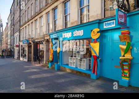 Edinburgh Fringe Shop during the Coronavirus Pandemic Lockdown March 2020 Stock Photo