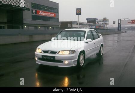 1996 Vauxhall Vectra Super Touring Special edition driving on the Silverstone Curcuit  Northants UK Stock Photo