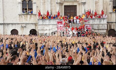 Festival of Ceri, 2010, Piazza Grande, Gubbio, Umbria, Italy. Stock Photo