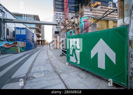 Munich, Germany. 28th Mar, 2020. On Saturday evening, the party mile in the works quarter at Ostbahnhof is deserted. Credit: Peter Kneffel/dpa Credit: dpa picture alliance/Alamy Live News/dpa/Alamy Live News Credit: dpa picture alliance/Alamy Live News Stock Photo