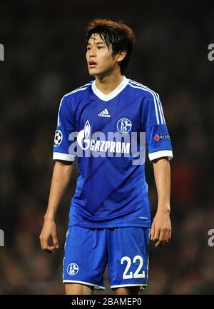 atsuto-uchida-schalke-04-