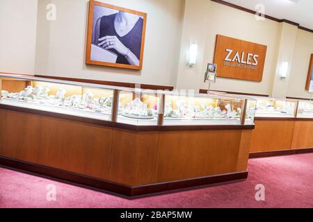 Miami Florida,Aventura mall,display case sale,Zales The Diamond Store,jewelry,jewellery,FL110825124 Stock Photo