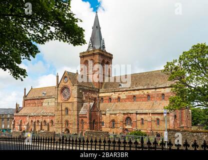 St Magnus Cathedral dominates the skyline of Kirkwall, Orkney, Scotland, UK.  It is the most northerly cathedral in the UK. Stock Photo