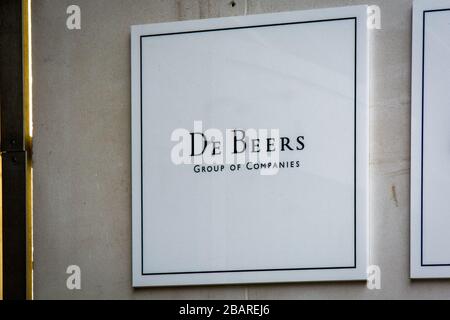 The de beers group of companies hi-res stock photography and images - Alamy