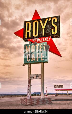 Roy's Motel and Cafe vintage sign, Amboy, California, USA Stock Photo