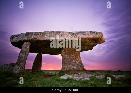 Lanyon Quoit burial chamber, Morvah, Cornwall, England Stock Photo