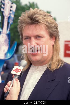 March 29, 2020 - FILE - Grammy Award winning country music legend JOE DIFFIE has died from complications of coronavirus (COVID-19). He was 61. Diffie recently celebrated a career milestone of more than 25 years as a member of the historic Grand Ole Opry. PICTURED: February 27, 1995, Los Angeles, California, USA: JOE DIFFIE at the Academy Country Music Nominations held at Universal. (Credit Image: © Kathy Hutchins/ZUMA Press) Stock Photo