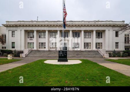 Roseburg, Oregon, USA - November 10, 2018: The Douglas County Courthouse was constructed in 1891 Stock Photo