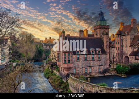 Well Court, Dean Village, Edinburgh, Scotland Stock Photo