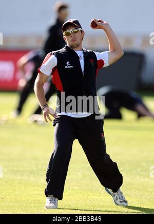 Lancashire's Simon Kerrigan Stock Photo