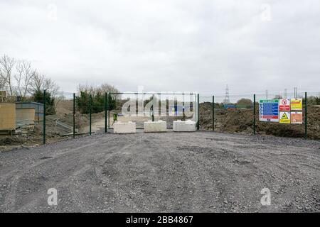Celbridge, Kildare, Ireland. 30th May, 2020. Covid-19 - Coronovirius Pandemic lockdown in Ireland - deserted streets of Celbridge, empty constructions sites and people practicing social distancing restrictions while shopping and exercising. Credit: Michael Grubka/Alamy Live News Stock Photo