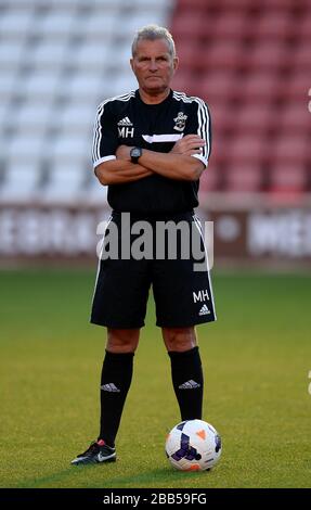Southampton s under 21 manager Martin Hunter Stock Photo Alamy