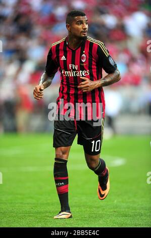 Kevin-Prince Boateng of AC Milan celebrates after scoring against Inter ...