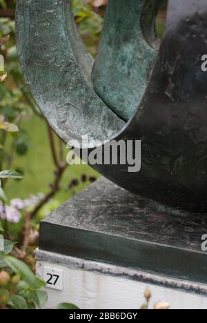 Sphere with Inner Form 1963 Bronze Sculpture at Barbara Hepworth Museum & Sculpture Garden, Barnoon Hill, Saint Ives TR26 1AD Stock Photo