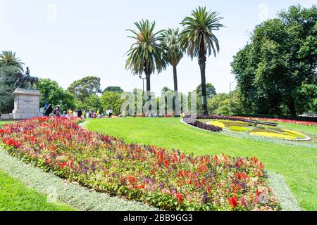 The Floral Clock and King Edward VII Monument, Queen Victoria Gardens, Southbank, City Central, Melbourne, Victoria, Australia Stock Photo