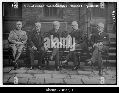 'English: Title: Foch, Clemenceau, Lloyd George, Orlando, Sonnino Abstract/medium: 1 negative : glass ; 5 x 7 in. or smaller.; 1915; Library of Congress  Catalog: https://lccn.loc.gov/2014708534 Image download: https://cdn.loc.gov/service/pnp/ggbain/28300/28374v.jpg Original url: https://www.loc.gov/pictures/item/2014708534/; Bain News Service, publisher; '
