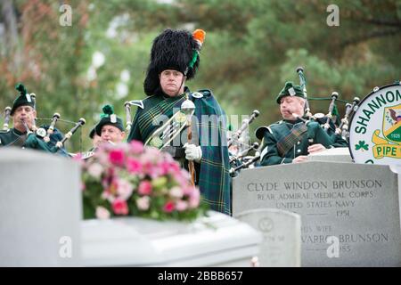 'Members of The Shannon Rovers participate in the graveside service for Maureen Fitzsimons Blair, also known as Maureen O’Hara, in Section 2 of Arlington National Cemetery, Nov. 9, 2015. She is being buried with her husband U.S. Air Force Brig. Gen. Charles F. Blair Jr.; 9 November 2015, 14:39; Graveside service of Maureen Fitzsimons Blair, also known as Maureen O’Hara, in Arlington National Cemetery; Arlington National Cemetery; '