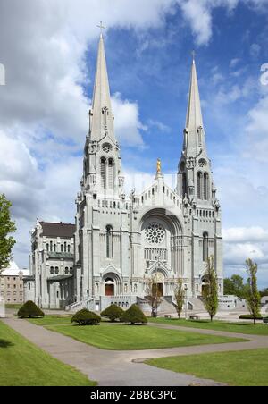 Facade of the Basilica of Sainte-Anne-de-Beaupre, Sainte-Anne-de-Beaupre, Quebec, Canada Stock Photo