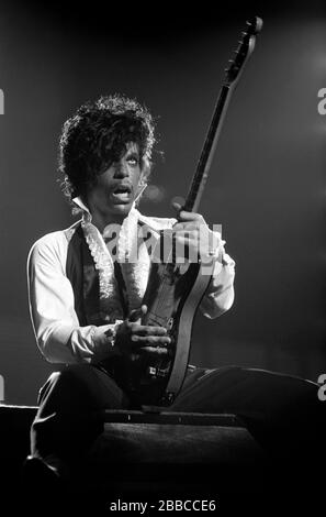 Prince performing on the second leg of his Controversy Tour