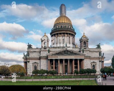 St. Isaac's Cathedral (Isaakievskiy Sobor)  in St. Petersburg, Russia Stock Photo