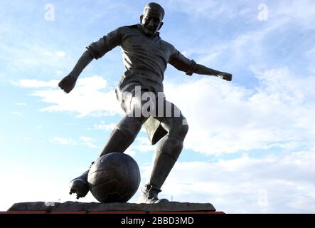 Blackpool's Stan Mortensen statue outside Bloomfield Road Stadium Stock Photo