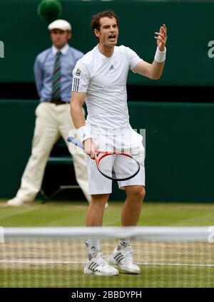 Great Britain's Andy Murray shows his frustration against Spain's Fernando Verdasco Stock Photo