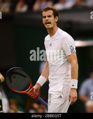 Great Britain's Andy Murray reacts in his match against Spain's Tommy Robredo Stock Photo