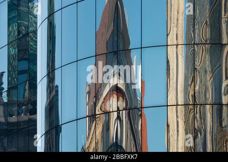 St. Stephens Cathedral mirrored in Haas Haus building, Vienna, Austria Stock Photo