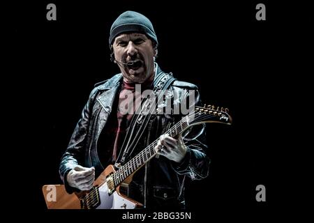 Copenhagen, Denmark. 29th, September 2018. The Irish rock band U2 performs a live concert at Royal Arena in Copenhagen. Here guitarist The Edge is seen live on stage. (Photo credit: Gonzales Photo - Lasse Lagoni). Stock Photo