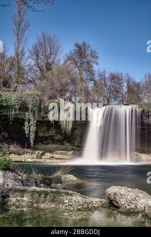 El Peñon waterfall in Pedrosa, Valle de Tobalina, Burgos, Castile and Leon, Spain, Europe Stock Photo