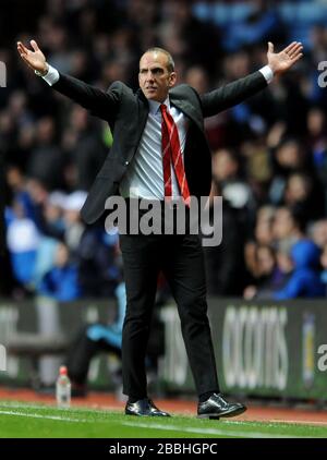 Sunderland manager Paolo Di Canio celebrates after Danny Rose scores his side's first goal of the game Stock Photo