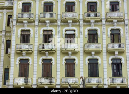 Colonial architecture in Plaza Vieja, Havana, Cuba Stock Photo