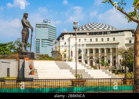 Statue of the Sentinel of Freedom and National Museum of Natural History Stock Photo