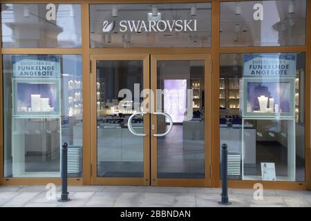 Swarovski outlet discount maryland