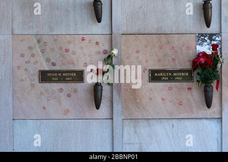 Hugh Hefner’s final resting place is next to Marilyn Monroe’s in the Corridor of Memories Stock Photo