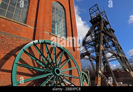 Winding Gear and Pit Head, Coal mine, Colliery  and museum, Astley green, Manchester, Lancashire, North West England, UK Stock Photo