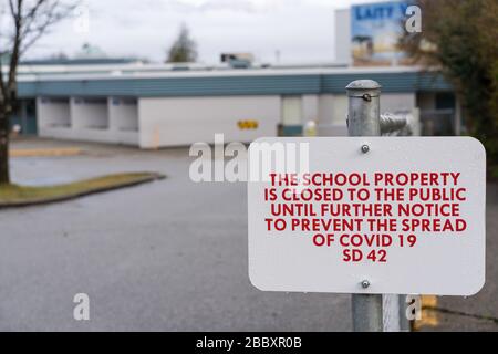 Canadian public warnings posted at school playgrounds during Covid-19 lockdown in  Maple Ridge, British Columbia on April 1st 2020 Stock Photo