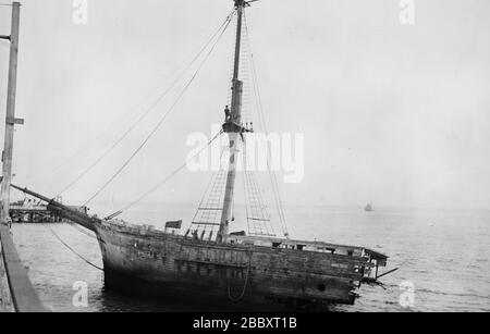 Wrecked ship, Steeplechase Park, Coney Island ca. 1910-1915 Stock Photo