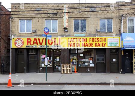 Dairy Maid Ravioli, 216 Avenue U, Brooklyn, New York. NYC storefront photo of a ravioli and pasta store in Gravesend. Stock Photo