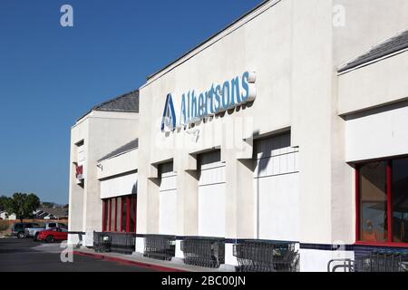RIDGECREST, USA - APRIL 13, 2014: Albertsons store in Ridgecrest, California. It is a US grocery store company with 2,205 locations, owned by Cerberus Stock Photo