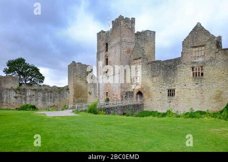 Ludlow Castle in the town of the same name in the Shropshire Hills Area of Outstanding Natural Beauty, UK Stock Photo