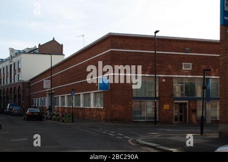 SOFA College Mosque, 1 Bradford Road, Warple Way, East Acton, London, W3 Stock Photo