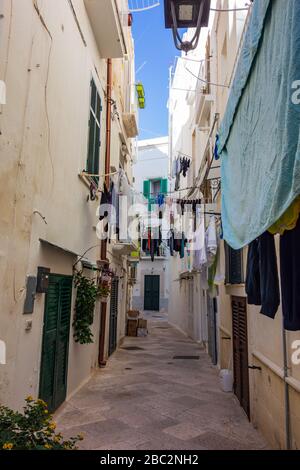 Alleyway. Monopoli. Puglia. Italy. Stock Photo